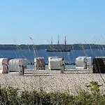 Nahe Kiel, 4 Betten, 2 Schlafzimmer Parkplatz, Terrasse, 3km Zum *