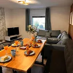 Nahe Kiel, 4 Betten, 2 Schlafzimmer Parkplatz, Terrasse, 3km Zum