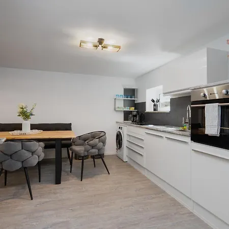 Nahe Kiel, 4 Betten, 2 Schlafzimmer Parkplatz, Terrasse, 3km Zum Apartmán
