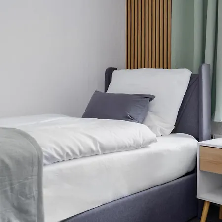 Nahe Kiel, 4 Betten, 2 Schlafzimmer Parkplatz, Terrasse, 3km Zum *